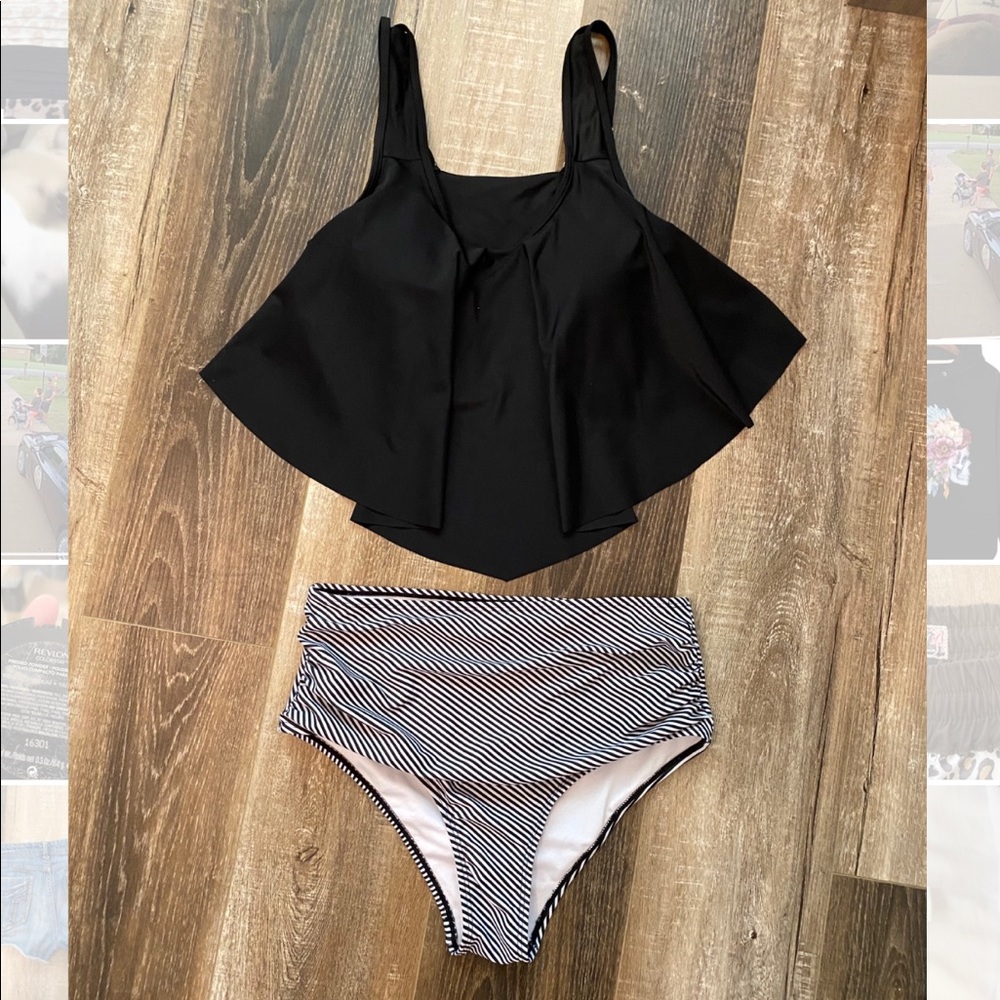 Black & white swimsuit/2 piece/XL